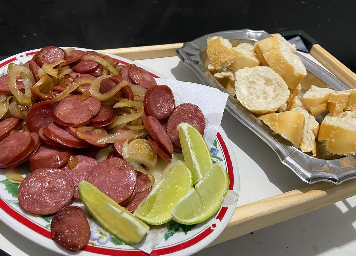 Porção de linguiça do Recanto da Família